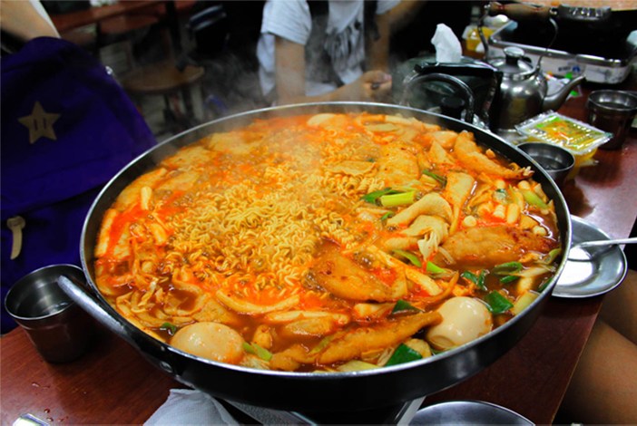<em>Tteokbokki</em> de cocción rápida