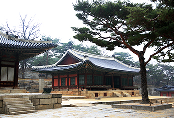 Yanghwadang Hall