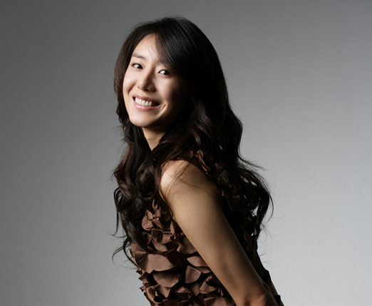 Yoon Jung-Hee (윤정희)
