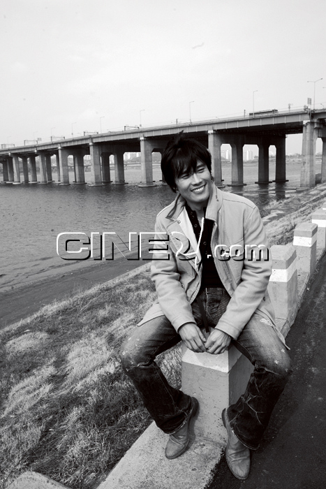 Lee Byung-hun (이병헌)