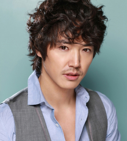 Yoon Sang-hyun (윤상현)