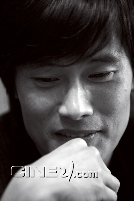 Lee Byung-hun (이병헌)