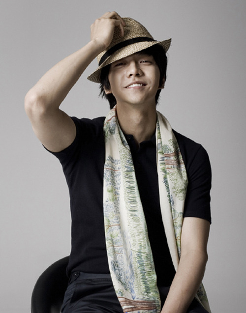 Lee Seung-Gi (이승기)
