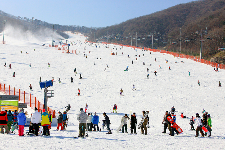 广州昆池岩度假村滑雪场