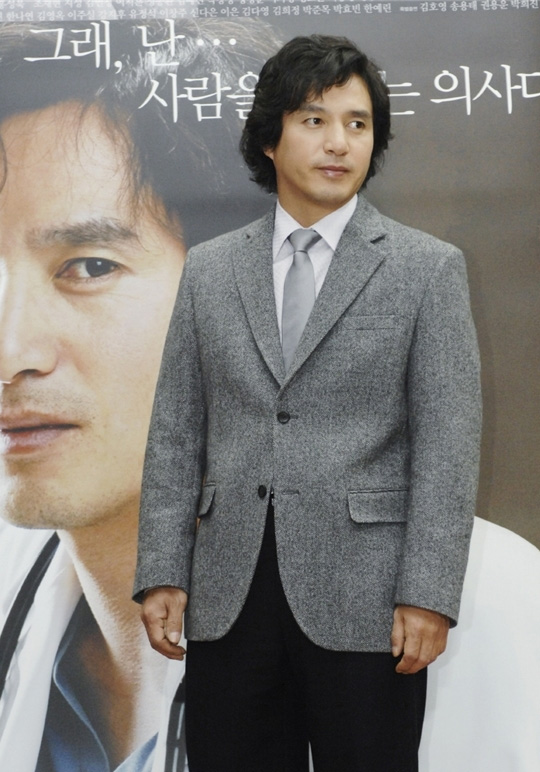  Jo Jae-Hyeon (조재현) 
