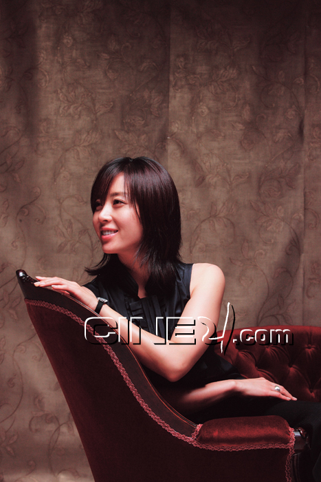 Song Yun-A (송윤아)
