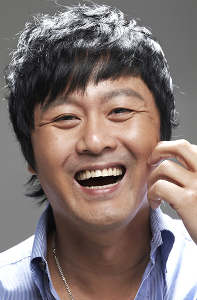 Kong Hyung-Jin (공형진) 