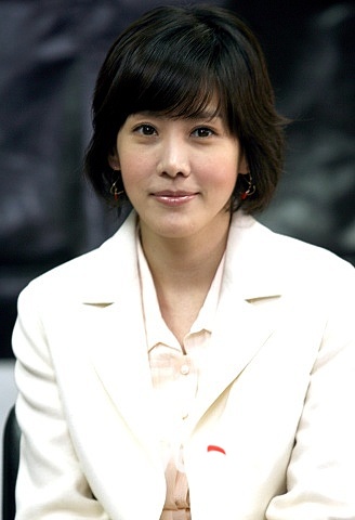 Kim Jung-Eun (김정은)