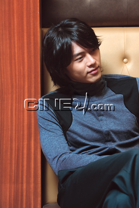 Hyun Bin (현빈)