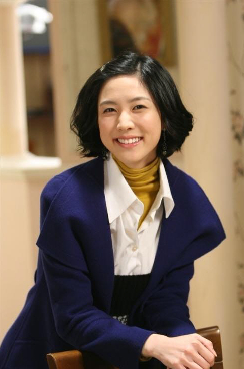 Lee Soo-Kyung (이수경)