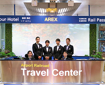 圖片) 機場鐵路旅遊服務中心(右圖) (圖片來源: 機場鐵路)