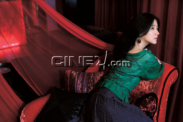 Lee Young-Ae (이영애)