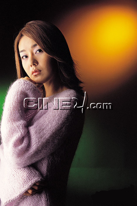 Kim Yun-Jin (김윤진)