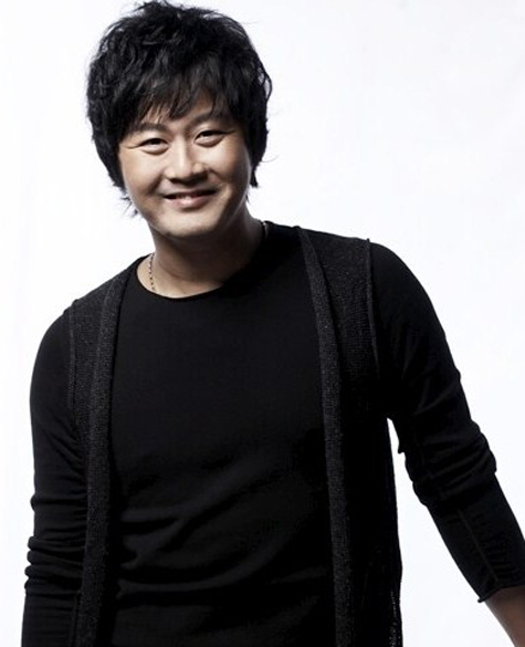 Kong Hyung-Jin (공형진) 