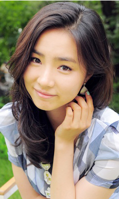 Sin Se-Gyeong (신세경)