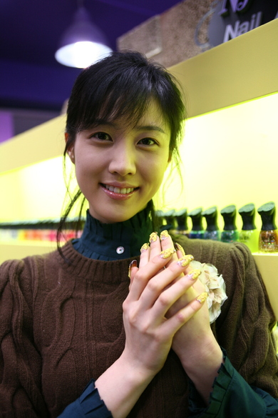 Lee Soo-Kyung (이수경)