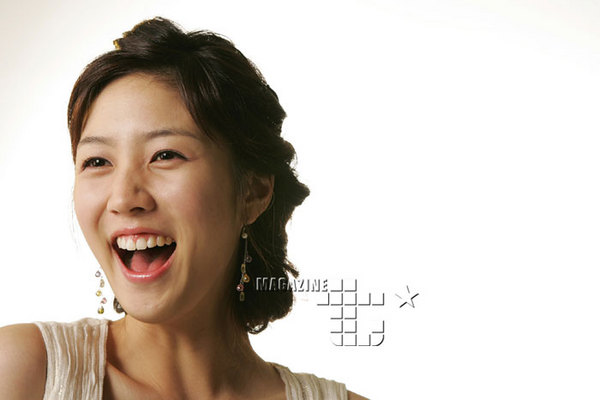 Lee Soo-Kyung (이수경)