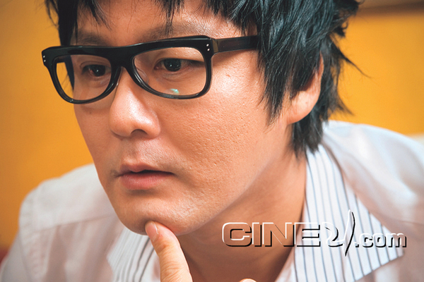 Kong Hyung-Jin (공형진) 