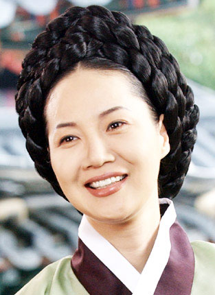 Yang Mi-Gyeong (양미경)