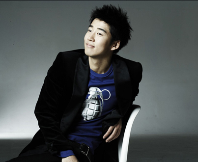 Yoon Kye-Sang (윤계상)