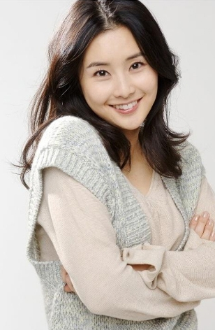 Choe Jeong-Yun (최정윤) 