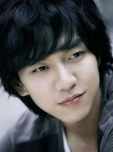 Lee Seung-Gi (이승기)