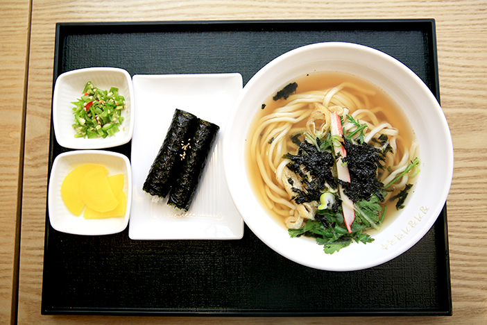 <em />Garak guksu</em> am Bahnhof Daejeon