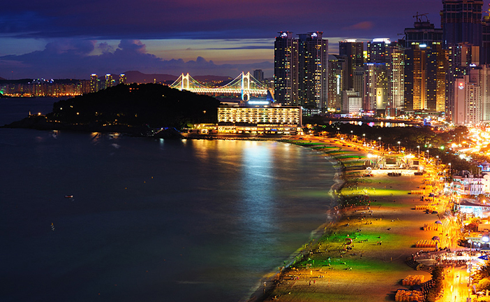 Nachtansicht des Strandes Haeundae