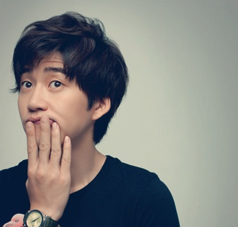 Yoon Kye-Sang (윤계상)