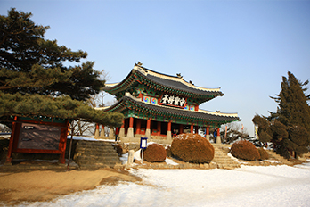 南漢山城道立公園