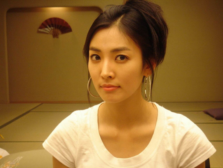 Kim So-Yeon (김소연)