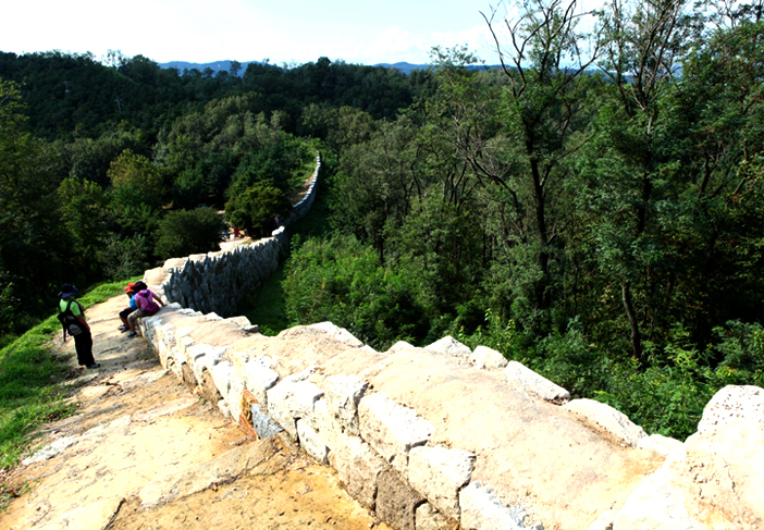 The winding walls of Ganghwasanseong Fortress