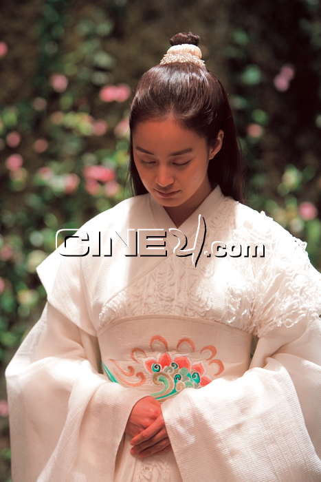 Kim Tae-Hee (김태희)