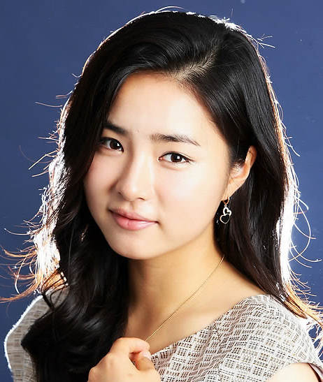 Sin Se-Gyeong (신세경)