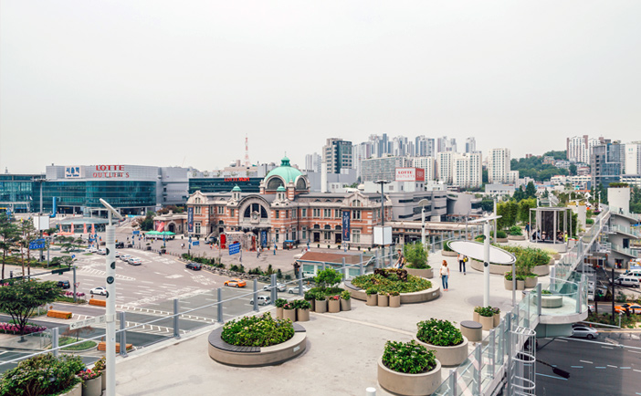 Blick von Seoullo 7017 auf den Bahnhof Seoul