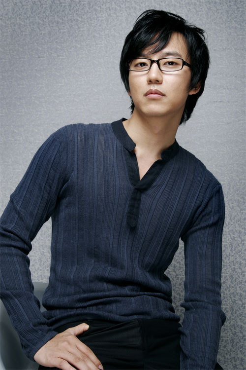 Kim Nam-gil (김남길)