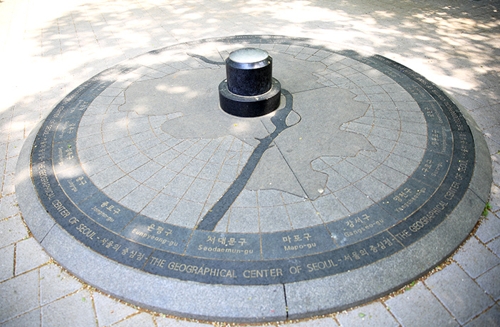 Le point central de Séoul sur le parcours du mont Namsan
