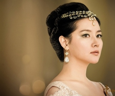 Lee Young-Ae (이영애)