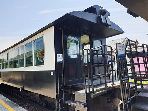 リニューアルしたピカピカの車体