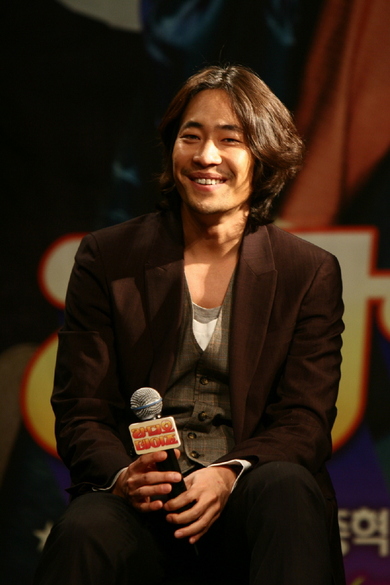 Ryoo Seung-Bum (류승범)