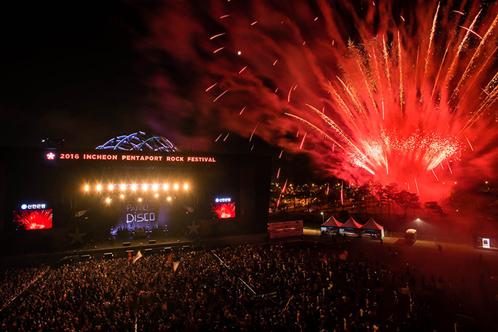 Vue d’un concert au festival Pentaport (aut : Incheon Pentaport Rock Festival)