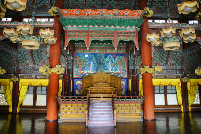 仁政殿内部(写真提供:文化財庁)