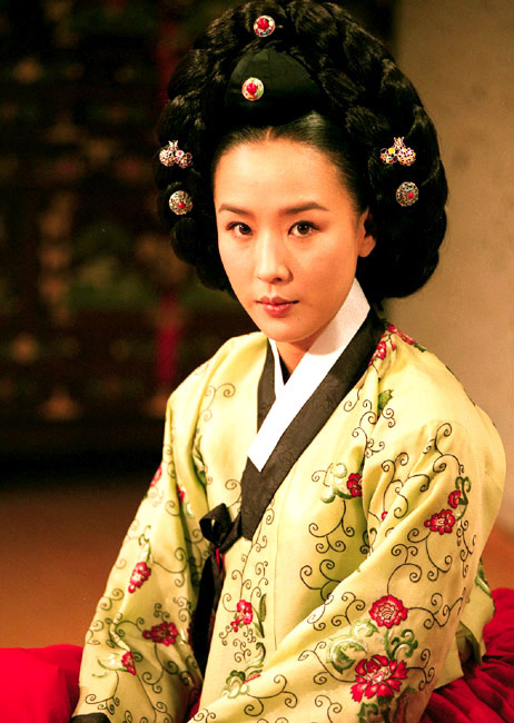 Kang Su-yeoun (강수연)