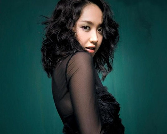 Kim Min-Jung (김민정)