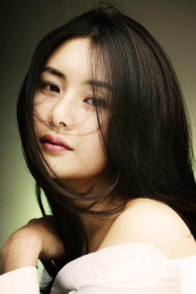 Choe Jeong-Yun (최정윤) 