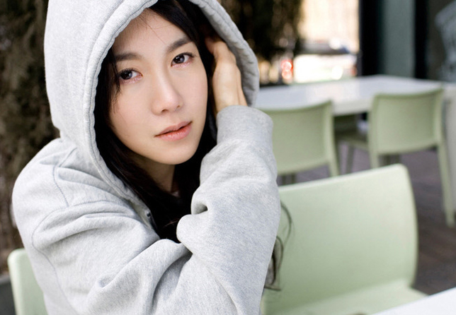 E.JIAH (이지아)
