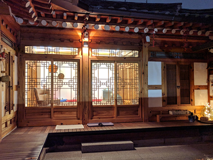 [Seoul, Dahmsojeong Hanok Guesthouse]Healing Autumn Seoul City Tour