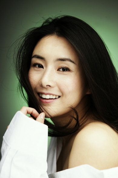 Choe Jeong-Yun (최정윤) 