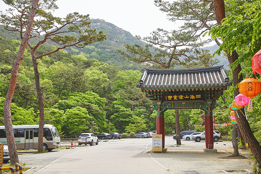 endero Dulle-gil de Eunpyeong (entrada al templo Jingwansa) 