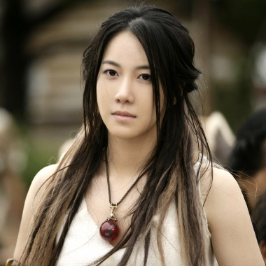 E.JIAH (이지아)